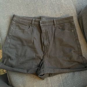 SOLD American Eagle Black Curvy High Rise Shortie Size 18